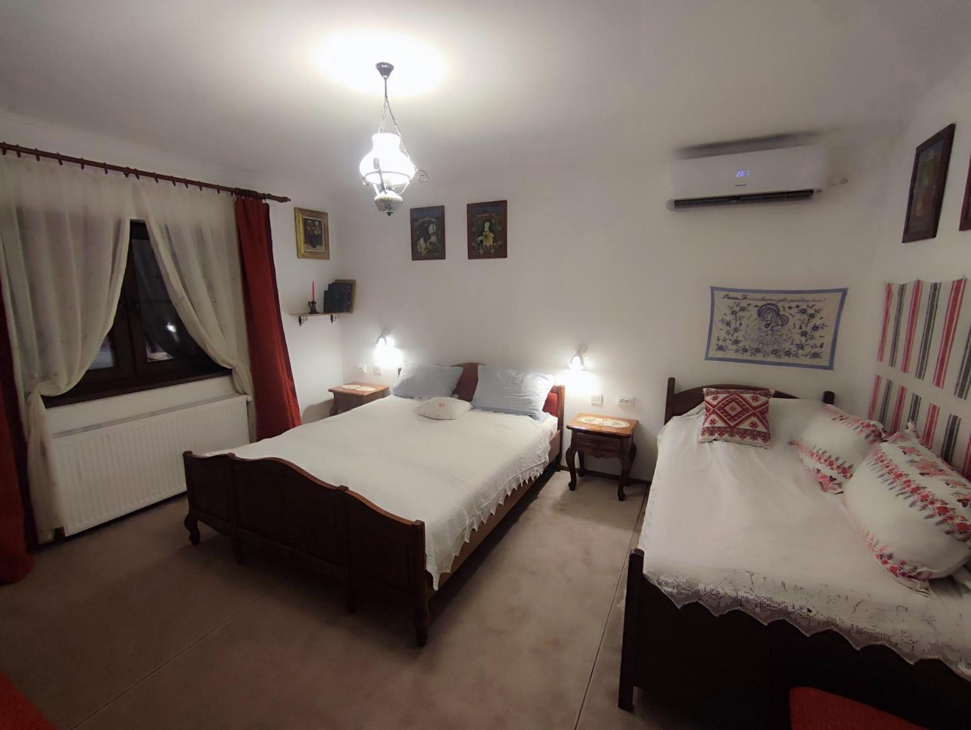 Courtyard Studio Орадя Екстер'єр фото