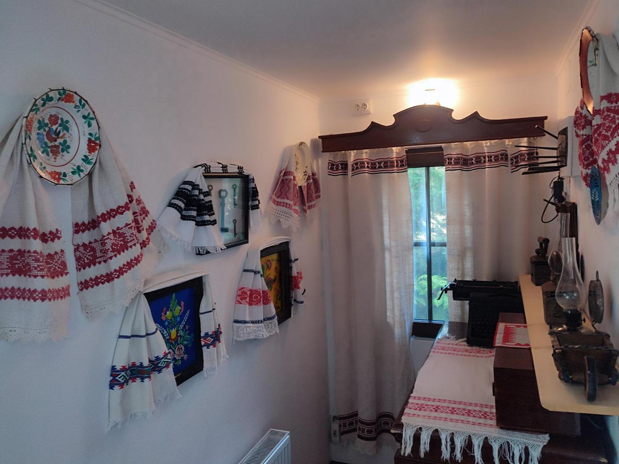Courtyard Studio Орадя Екстер'єр фото