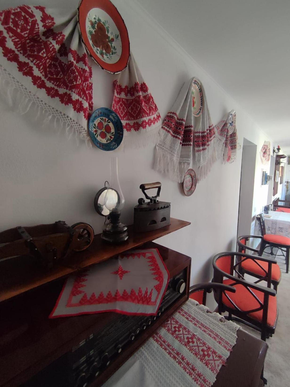 Courtyard Studio Орадя Екстер'єр фото